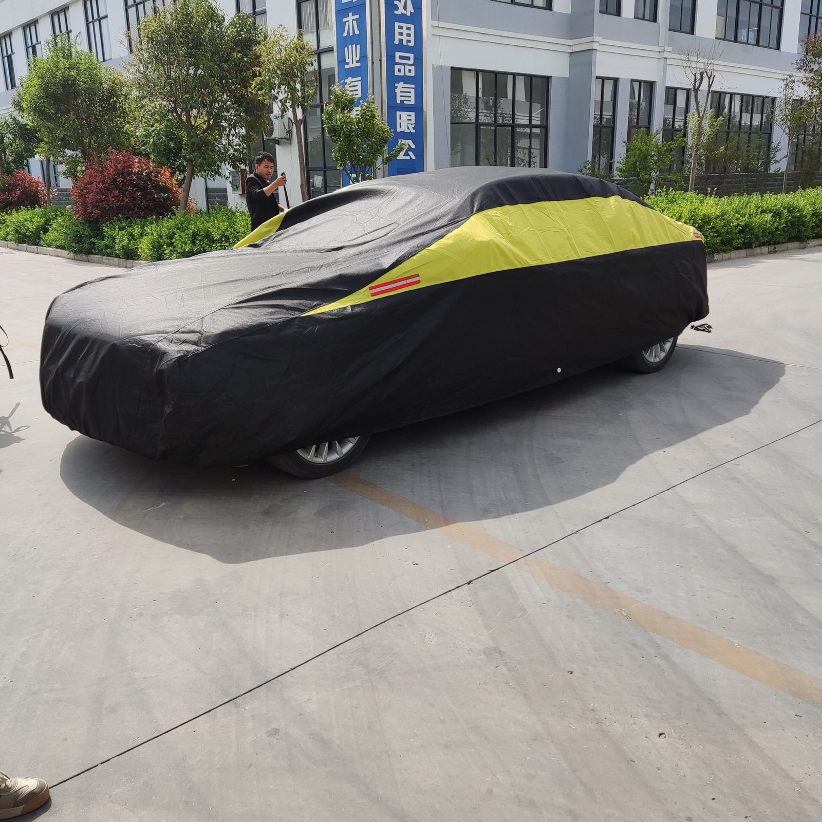 High Quality Custom Thickened Sports Car Cover Waterproof Sun and Dust Proof Universal Model - Image 3